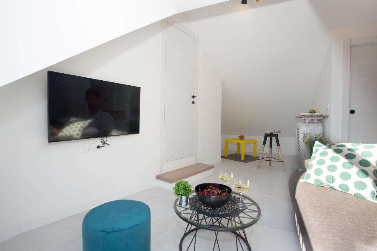 Beach Apartment Renco Sumpetar Extérieur photo